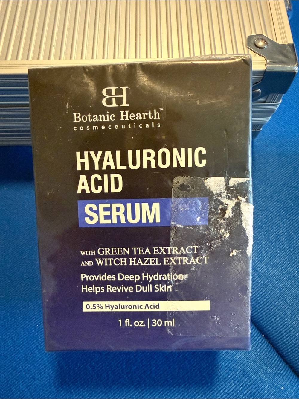 Hyaluronic Acid Serum - Navy Blue